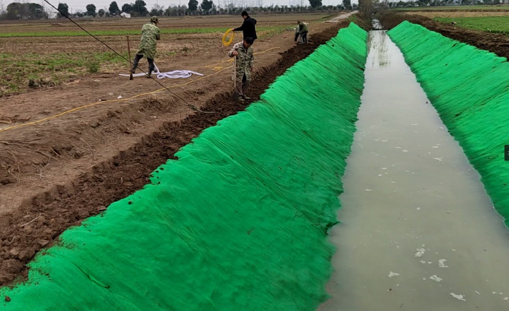 ˮ��ˮ���o(h��)��ˮ��̺��N�ɫ���x